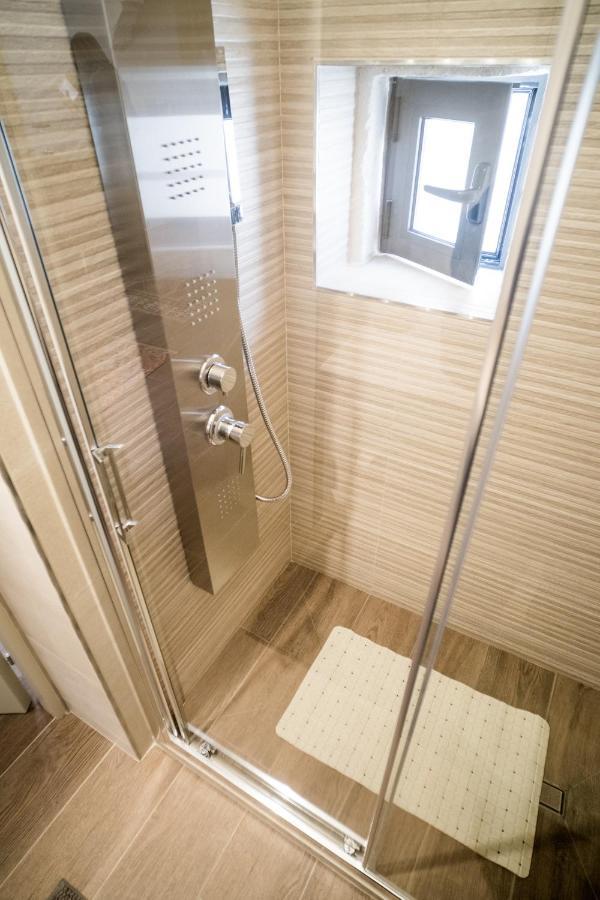 800S Home Luxury Rooms 오스투니 외부 사진