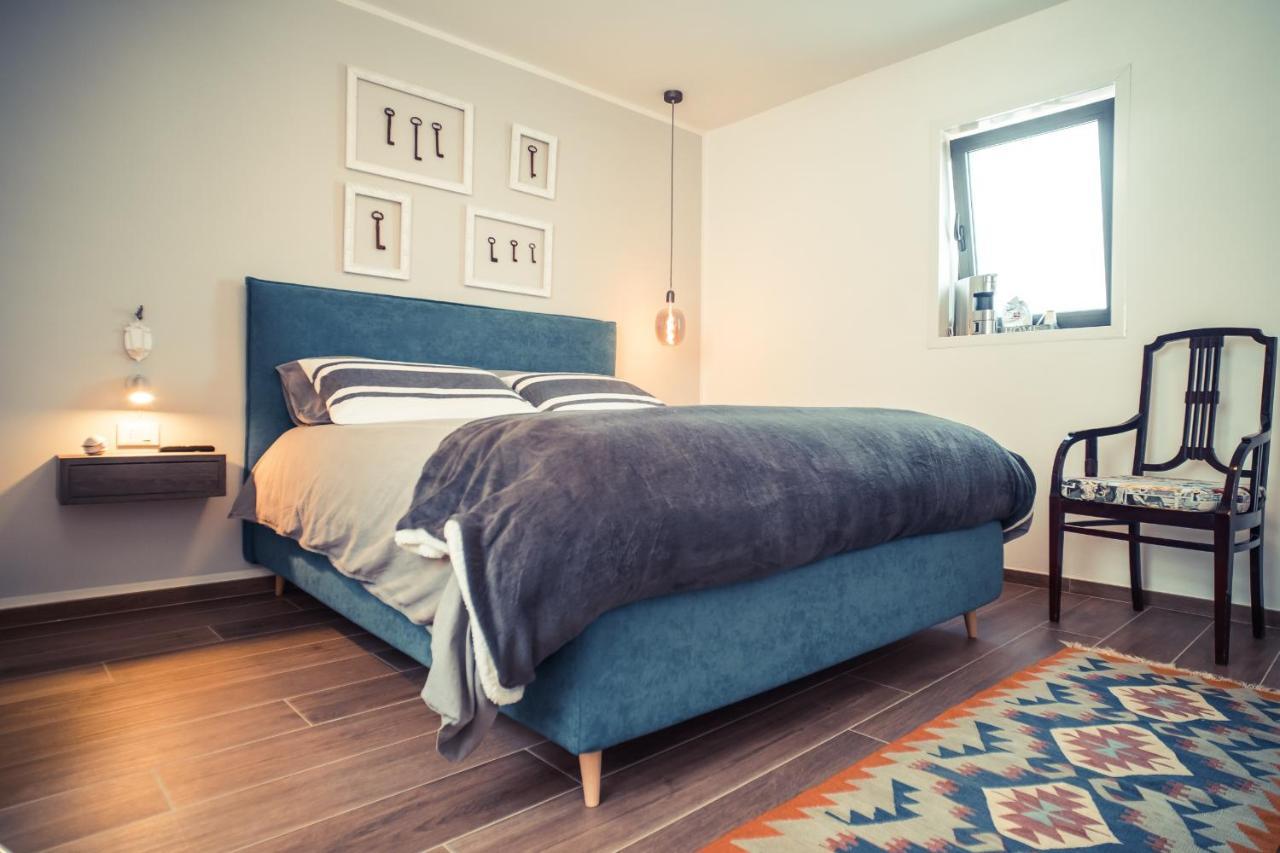 800S Home Luxury Rooms 오스투니 외부 사진